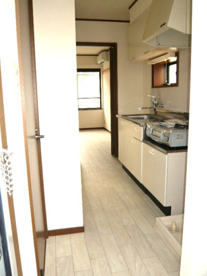 【玄関】 | ウチダハイツＣ | ※反転タイプ・写真は202号室使用