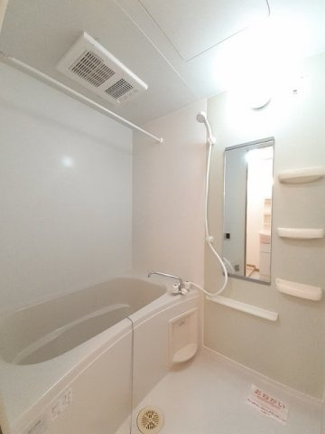 エテルノの浴室