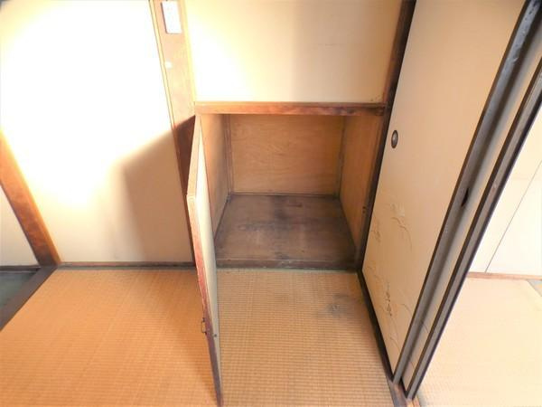 尾本荘の収納