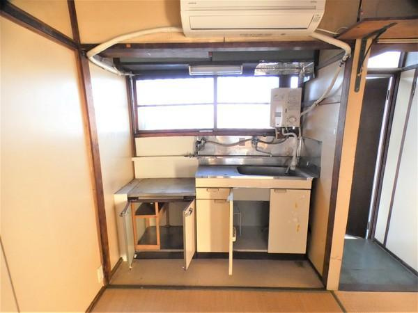 尾本荘のキッチン