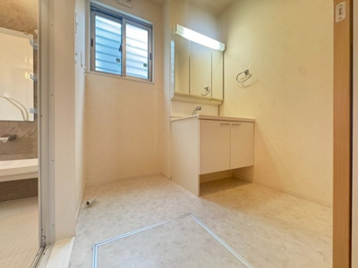 【洗面所】 | 池田市緑丘2丁目貸家