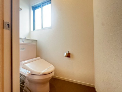 【トイレ】 | 池田市緑丘2丁目貸家