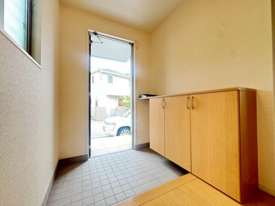 【玄関】 | 池田市緑丘2丁目貸家