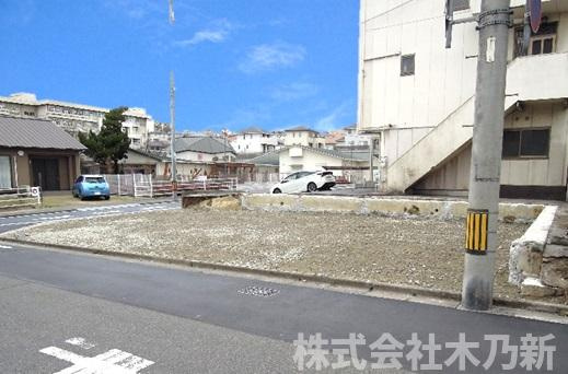 福山市引野町北4丁目売地の前面道路含む現地写真