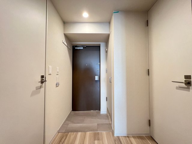 アーバネックス南新町の玄関