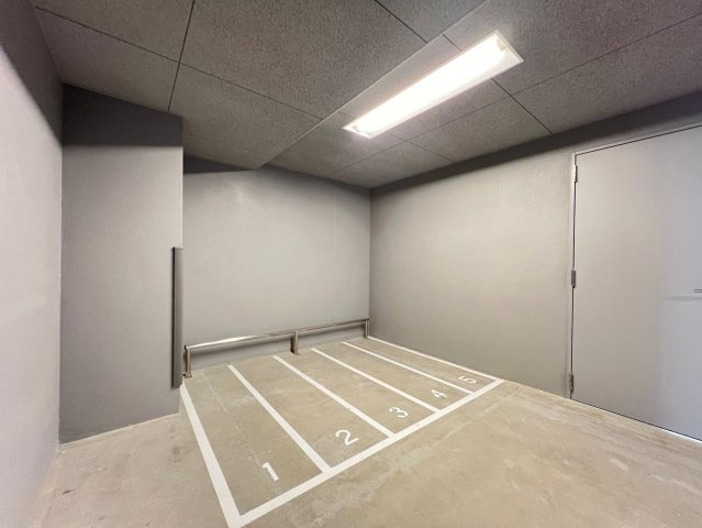 アーバネックス南新町の駐車場