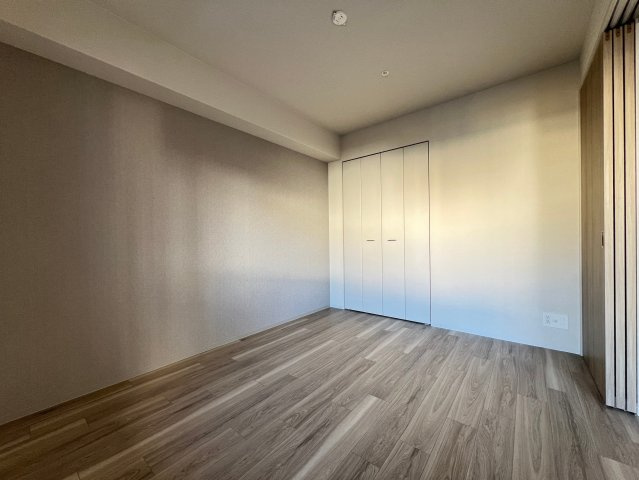 アーバネックス南新町の洋室