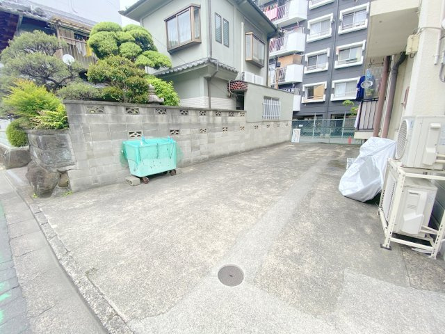 【駐車場】 | 恵マンション