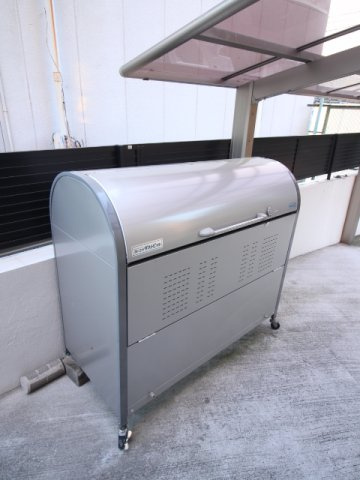 ウエスト桂川駅前の設備|ゴミBOX