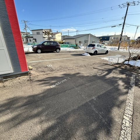 リベルテ桜木の駐車場