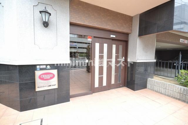 セレッソコート上本町EASTのエントランス