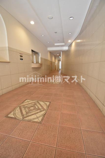 セレッソコート上本町EASTのロビー