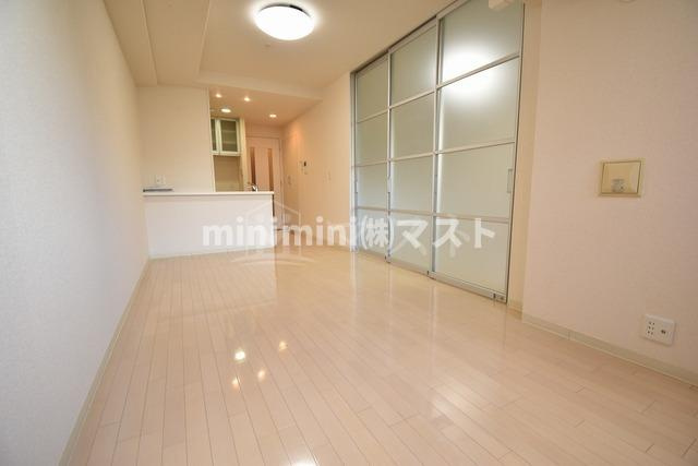 セレッソコート上本町EASTの居間・リビング