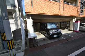 【駐車場】