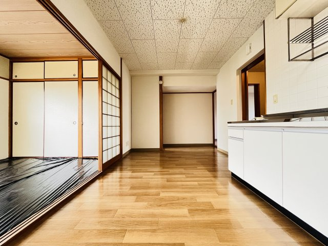 いわとハイツの居間・リビング