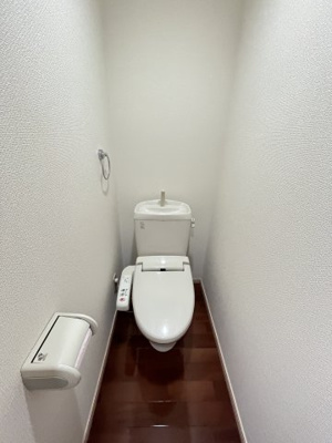 【トイレ】 | フォーエス保田窪 | 別部屋の写真の為現況優先とさせて頂きます。