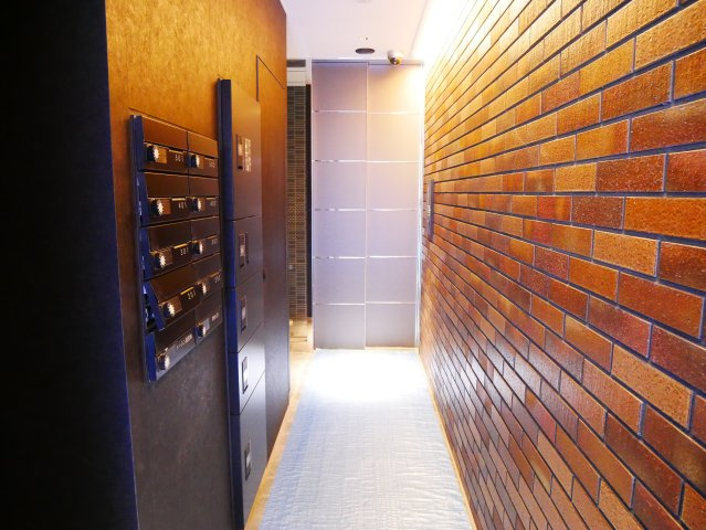 【エントランス】 | Toshin Architect Bldg 