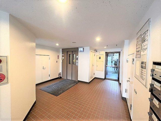 マンションストークのロビー
