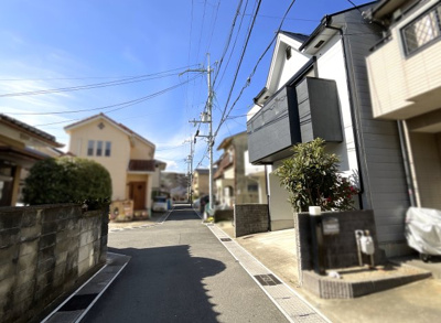 【前面道路含む現地写真】 | 宇治市五ケ庄一里塚　中古戸建
