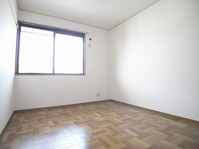 【洋室】 | 田中ハイツC棟 | 6帖