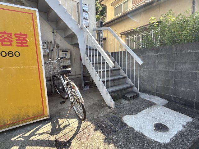 コーポ井上の駐車場