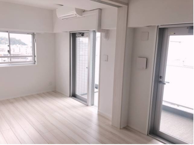 【居間・リビング】リヴシティ横濱新川町弐番館