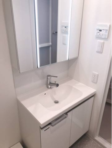 【洗面所】リヴシティ横濱新川町弐番館 