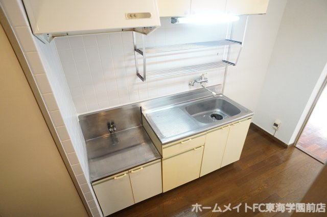 熊本市西区池田４丁目の賃貸マンションのキッチン