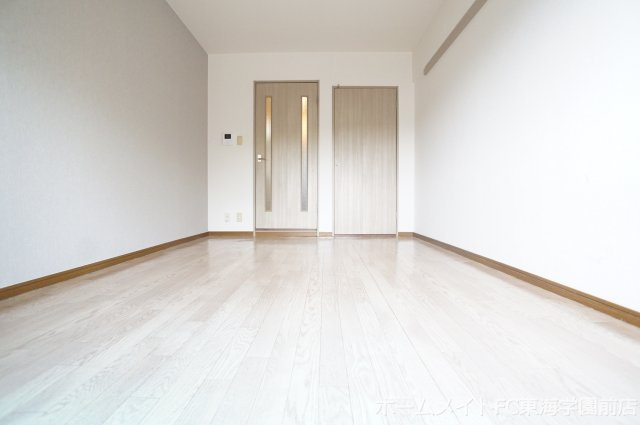 熊本市西区池田４丁目の賃貸マンションの居間・リビング