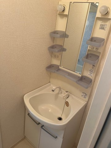 ドゥ ボナール岩船の洗面所