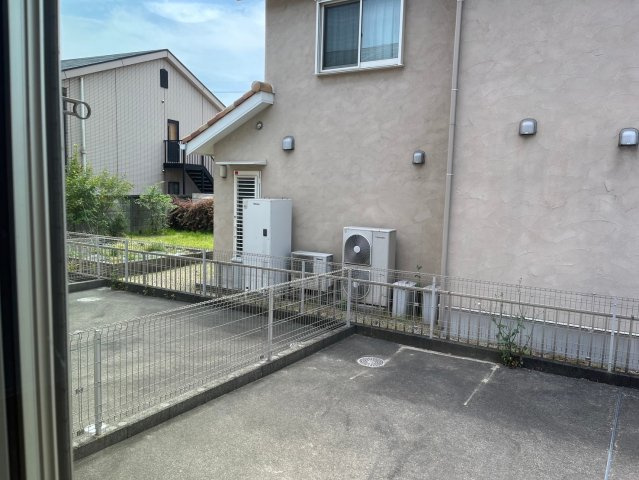 ドゥ ボナール岩船のバルコニー