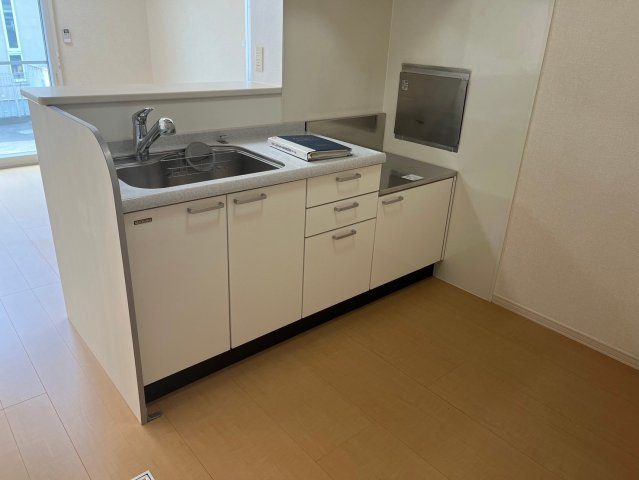 ドゥ ボナール岩船のキッチン