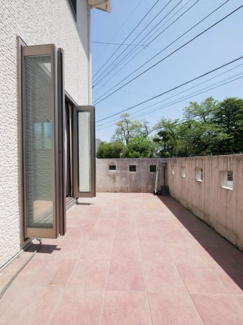 【その他】 | 甲斐市西八幡 平成23年築クレバリーホーム施工の家 3方角地 | 1階テラス