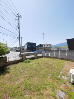 【庭】 | 甲斐市西八幡 平成23年築クレバリーホーム施工の家 3方角地 | 広々お庭付き　日当たりの良いお庭です。