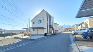 【外観】 | 平成23年築・クレバリーホーム施工の大変綺麗なご住宅です。閑静なご住宅です。