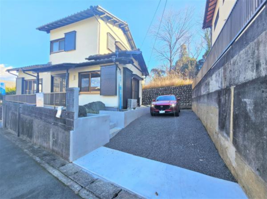 富士宮市野中の中古一戸建の外観