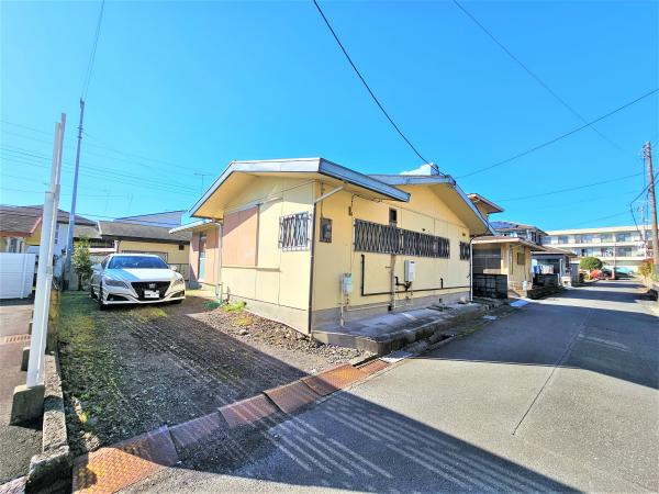 富士宮市万野原新田の中古一戸建の外観