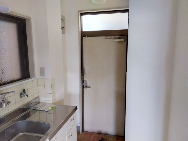 レアールマンションアキタ3　田方郡函南町畑毛の玄関