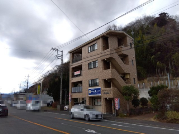 レアールマンションAKITAⅠ　伊豆市修善寺の外観|RC造なので耐火性・耐震性に優れています。遮音性・防音性も高くなっています。