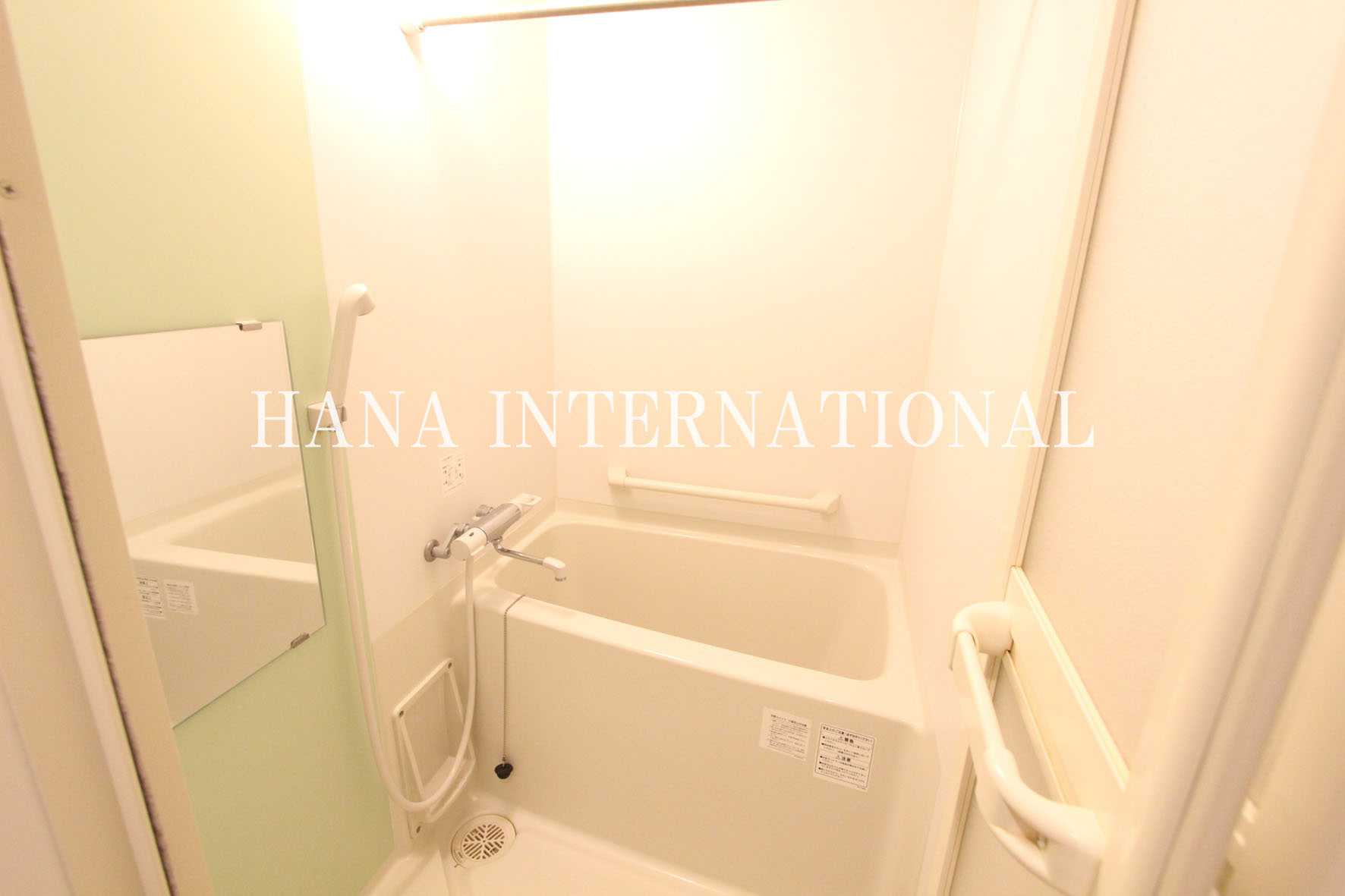 レオネクストすみれの浴室