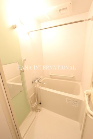 レオネクストすみれの浴室