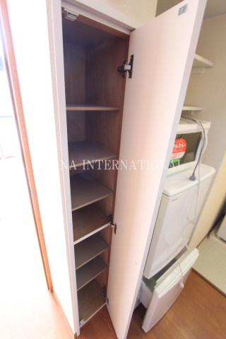 レオパレスシャロームの収納