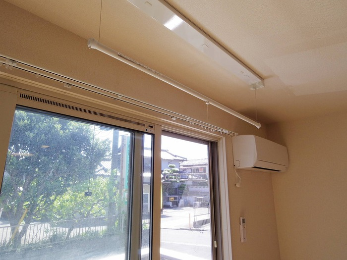 伊佐山ハイツの設備|室内物干し（雨の日などに重宝します）・エアコン