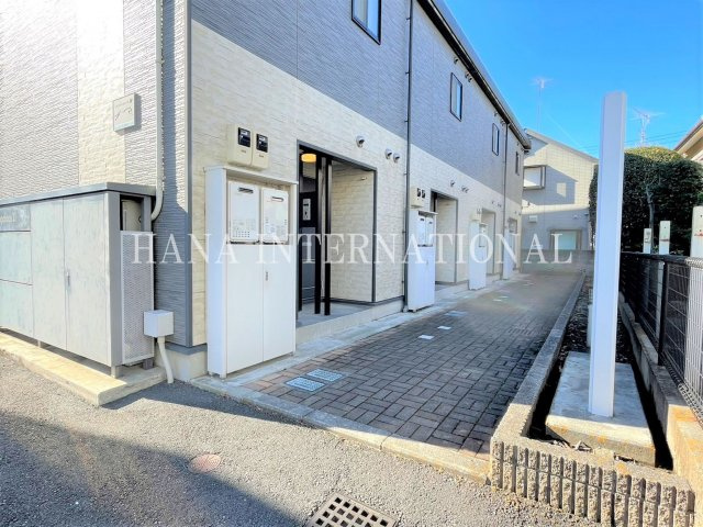 レオパレスシルフィのエントランス