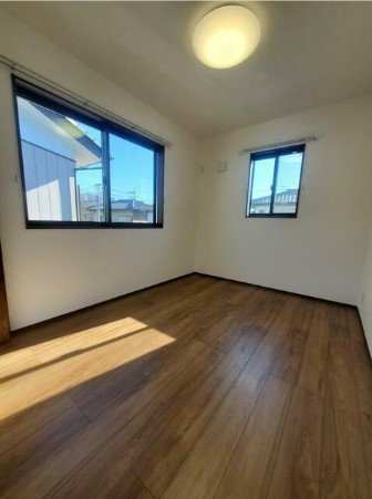 府中市住吉町２丁目のテラスの寝室