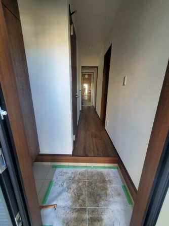 府中市住吉町２丁目のテラスの玄関