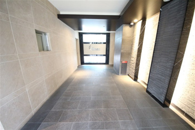 【エントランス】 | プレサンス難波駅前