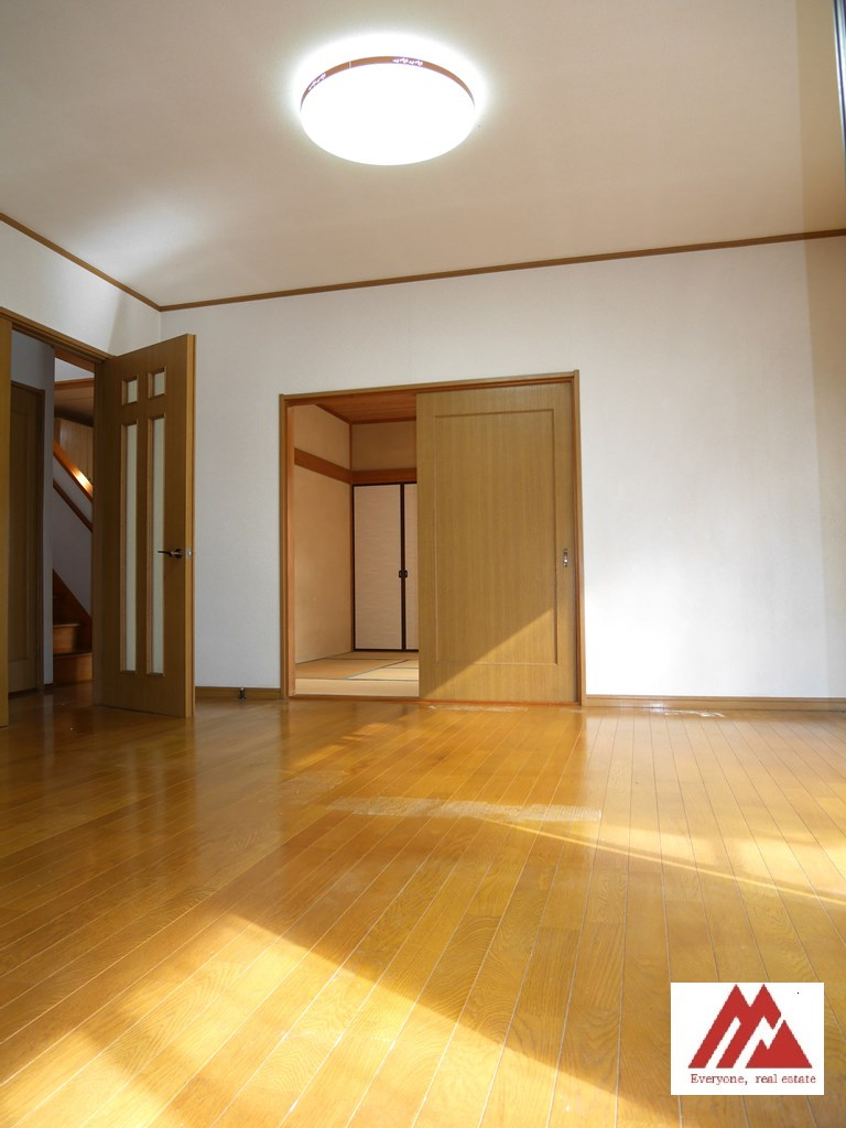 小郡市三国ヶ丘3丁目　中古戸建の居間・リビング