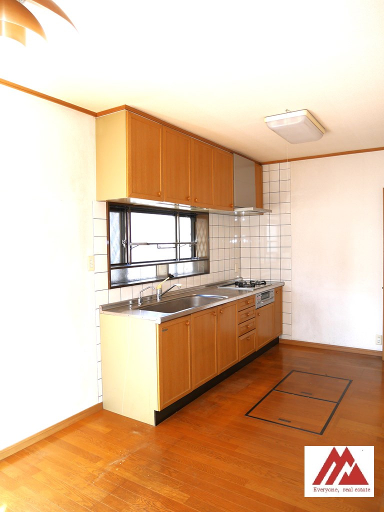 小郡市三国ヶ丘3丁目　中古戸建のキッチン