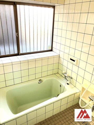 小郡市三国ヶ丘3丁目　中古戸建の浴室